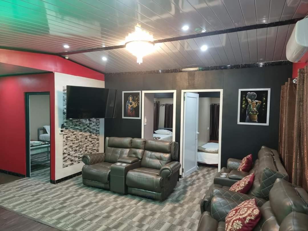 Al - Minhaj Service Apartments Нанди Экстерьер фото